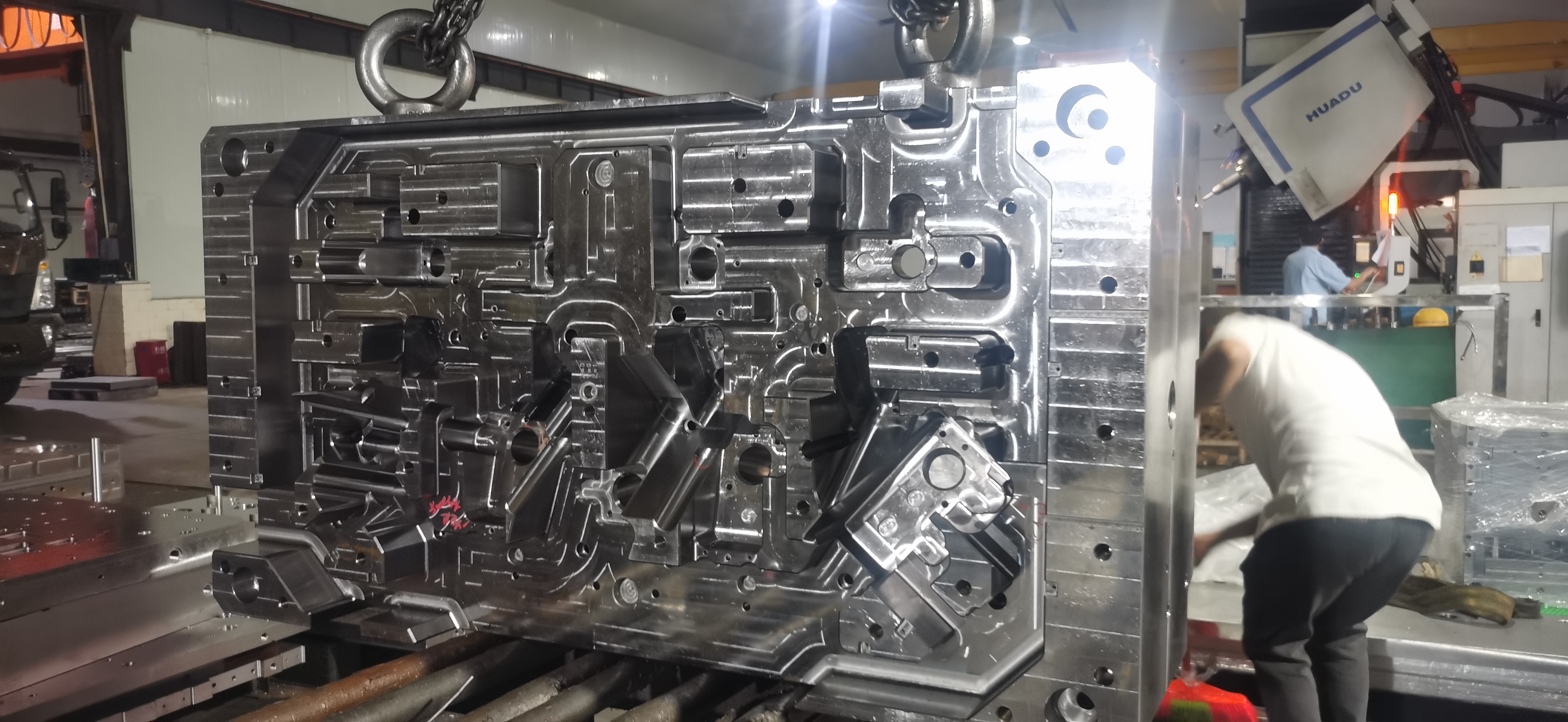 Mold base for Auto Mold